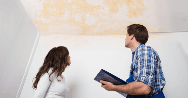 Daklekkage na vorst een snelle reparatie is wenselijk featured
